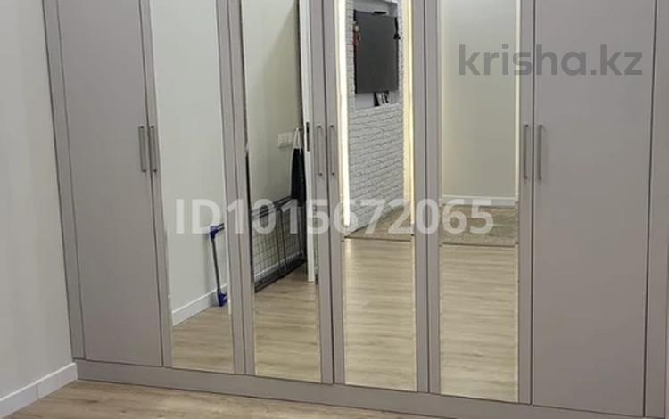 2-комнатная квартира · 60 м² · 8/8 этаж, Алихан Бокейхан 27/1 за 350 000 ₸ в Астане, Есильский р-н — фото 2