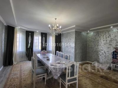 Отдельный дом · 7 комнат · 600 м² · 10 сот., 12 — 3 за 50 млн 〒 в Нурлы