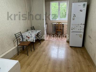 1-бөлмелі пәтер · 40 м² · 3/5 қабат, мкр Аксай-3 18, бағасы: 200 000 ₸ в Алматы, Ауэзовский р-н