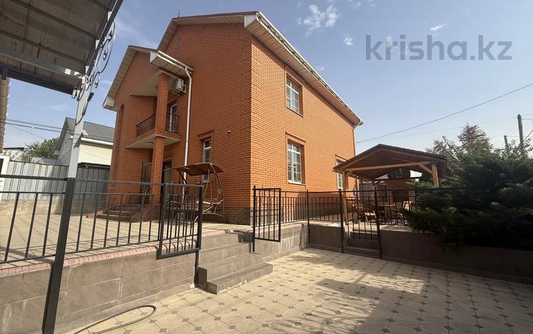Жеке үй · 6 бөлме · 245 м² · 6 жүзд., Ақбұлақ ш/а., Ул Мукаева 74 — Шарипова, бағасы: 2.7 млн ₸ в Алматы, Алатауский р-н — фото 2