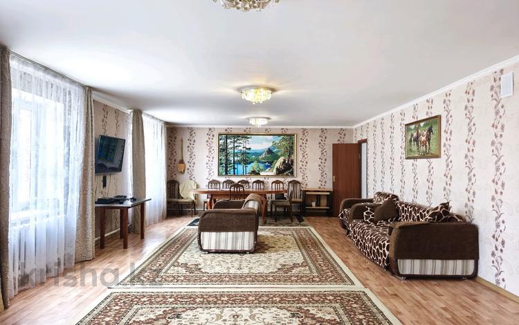 Отдельный дом · 6 комнат · 340 м² · 15 сот., Толе би 15 за 95 млн ₸ в Косшы — фото 2
