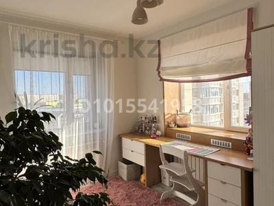 3-комнатная квартира · 79 м² · 7/9 этаж, Темирбека Жургенова 18/2 за 55 млн ₸ в Астане, Сарайшык р-н