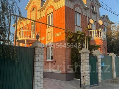 Отдельный дом · 7 комнат · 250 м² · 6 сот., мкр Центральный, Жангир Хан 14 — Канцева-Валиханова за 150 млн ₸ в Атырау