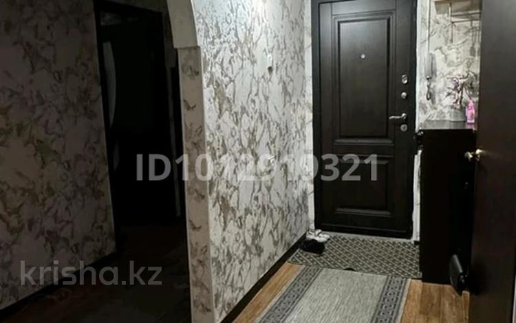 4-комнатная квартира · 86 м² · 5/5 этаж, мкр Аксай-4 44 за 60 млн ₸ в Алматы, Ауэзовский р-н — фото 2