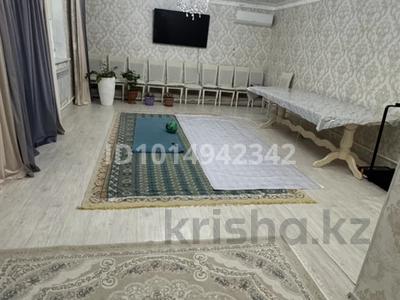 Дача · 4 комнаты · 180 м² · 10 сот., С/к Актюбрентген-2 10 — Рядом Старая мечеть за 20 млн ₸ в Актобе