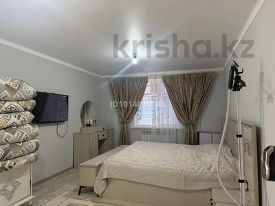 Отдельный дом · 3 комнаты · 100 м² · 8 сот., мкр Самал-3 18 за 33 млн ₸ в Шымкенте, Абайский р-н