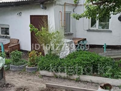 Часть дома · 3 комнаты · 45 м² · 6 сот., мкр Михайловка 192/2 — улица Бадина за 15 млн ₸ в Караганде, Казыбек би р-н