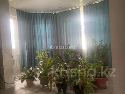 Жеке үй · 7 бөлме · 168 м² · 11 сот., 13, Мкр 218 — Возле школы, бағасы: 40 млн ₸ в Аксае