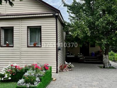 Отдельный дом · 4 комнаты · 100 м² · 7 сот., Пришахтинск, Жуковского 8 — Методическая-Жуковского за 40 млн 〒 в Караганде, Алихана Бокейханова р-н