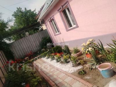 Отдельный дом · 4 комнаты · 110 м² · 4.5 сот., Октябрьская 11 — Аяз би за 40 млн 〒 в Каскелене