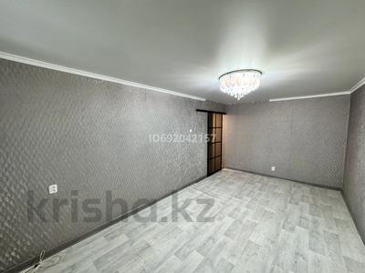 2-комнатная квартира, 45 м², 5/5 этаж, 7 микрорайон 7 — Супермаркет Корзина за 6.5 млн 〒 в Темиртау