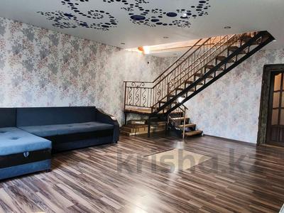 Отдельный дом · 4 комнаты · 180 м² · 6 сот., Имашева 52 за 35 млн 〒 в Уральске