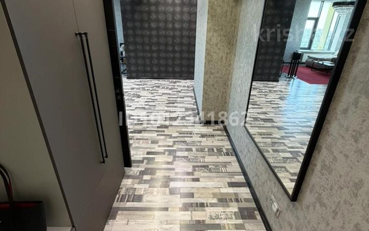 3-комнатная квартира · 130 м² · 14/18 этаж, Просп. Кабанбай батыра 5/3 за 1 млн ₸ в Астане, Нура р-н — фото 2
