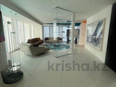Аренда квартир в Алматы: 2-комнатная квартира · 200 м², Аль-Фараби 77/7 за 6 млн 〒 2-комнатная квартира · 200 м², Аль-Фараби 77/7 за 6 млн 〒 в Алматы, Бостандыкский р-н
