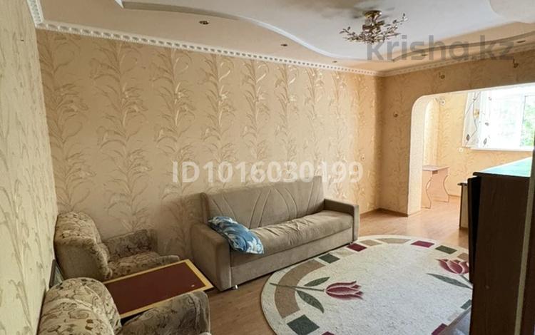 2-комнатная квартира · 55 м² · 2/5 этаж, 15-й микрорайон 7 — Шаяхметова за 25 млн ₸ в Шымкенте, Аль-Фарабийский р-н — фото 2