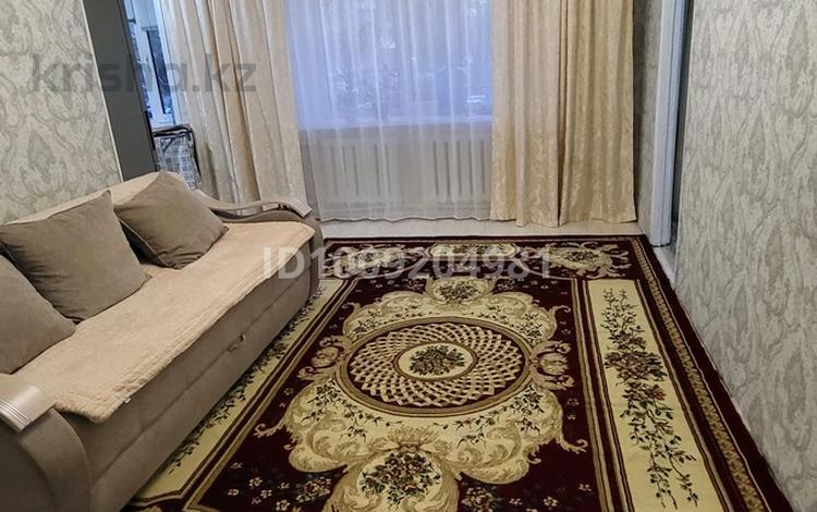 3-комнатная квартира · 60 м² · 1/5 этаж, Майкудук, Майкудук, 13й микрорайон за 12 млн ₸ в Караганде, Алихана Бокейханова р-н — фото 2