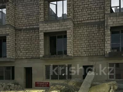 6-комнатная квартира · 250 м² · 1/3 этаж, 21-й мкр 36 за 25 млн ₸ в Актау