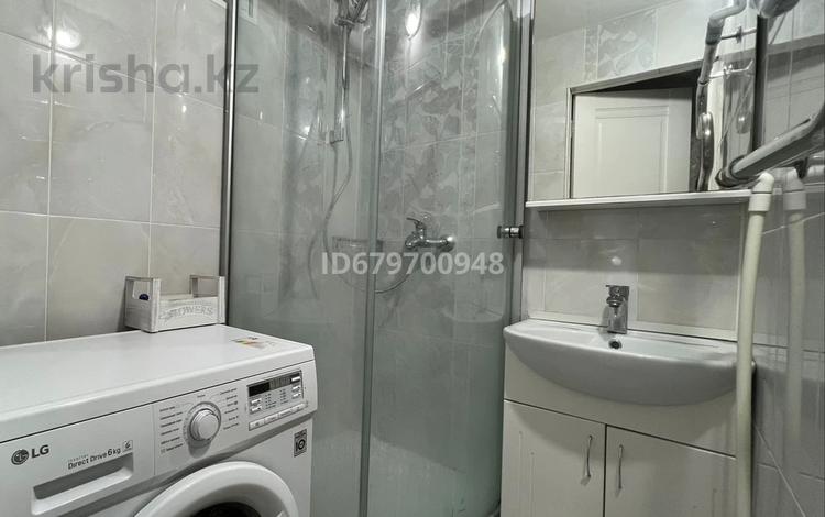 1-бөлмелі пәтер · 30 м², Юго-Восток ш/а., Дюсембекова, бағасы: 8 500 ₸ в Караганде, Казыбек би р-н — фото 2