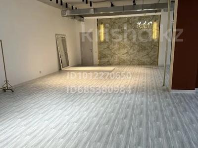 Еркін, студиялар · 176 м², бағасы: 600 000 ₸ в Актау, 17-й мкр
