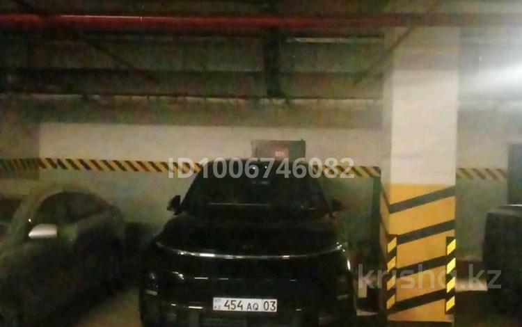 Паркинг · 20 м² · Акмешит 9 — Керей Жанибек, Сауран, бағасы: 15 000 ₸ в Астане, Есильский р-н — фото 2