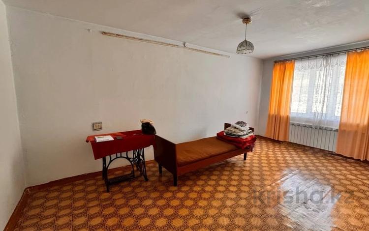 2-комнатная квартира · 43.7 м² · 1/5 этаж, 1-й микрорайон, Волынова за 15.8 млн ₸ в Костанае — фото 3
