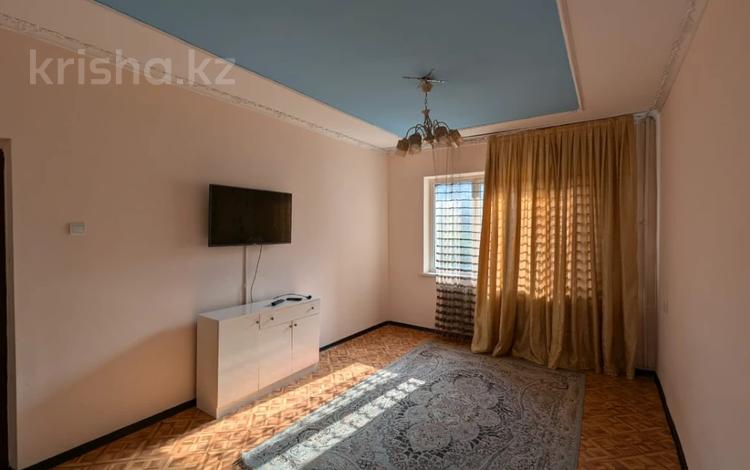 3-бөлмелі пәтер, 70 м², 4/9 қабат, мкр Аксай-4 24 — Момышулы - Жубанова, бағасы: ~ 40 млн 〒 в Алматы, Ауэзовский р-н — фото 11