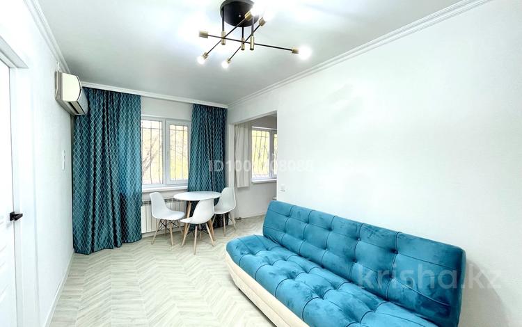 3-бөлмелі пәтер · 50 м² · 3/5 қабат, Жаңа қала ш/а., Комиссарова 28, бағасы: 15 000 ₸ в Караганде, Казыбек би р-н — фото 4
