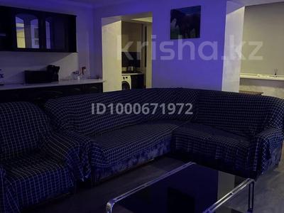 4-комнатная квартира · 130 м² · 4/4 этаж, Абая 109а за 3 500 〒 в Алматы, Алмалинский р-н