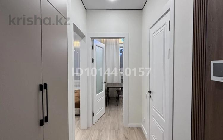 1-комнатная квартира · 40 м² · 8/9 этаж, мкр Нуркент, Проспект Турара Рыскулова за 260 000 ₸ в Алматы, Алатауский р-н — фото 2