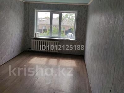 2-комнатная квартира · 42 м² · 2/5 этаж, Строителей 24 за 70 000 〒 в Аксу