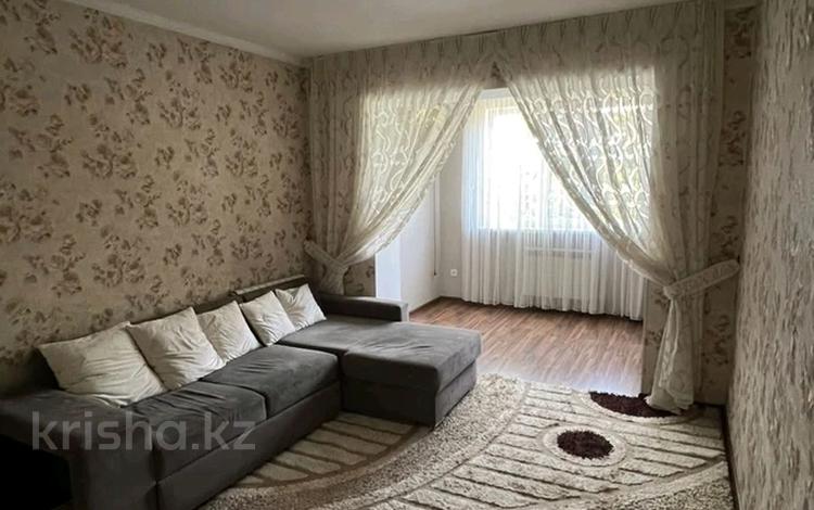 3-бөлмелі пәтер · 70 м² · 3/5 қабат, 8 мкр 28 — Алма тв, бағасы: 200 000 ₸ в Шымкенте — фото 2