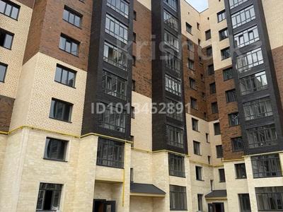 2-бөлмелі пәтер · 67.3 м² · 6/9 қабат, Базарбай Жұманиязов 120, бағасы: ~ 23.6 млн ₸ в Уральске