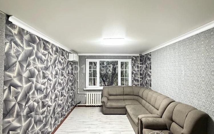 2-комнатная квартира · 42 м² · 1/4 этаж, ауэзова 64/3 за 32 млн ₸ в Алматы, Алмалинский р-н — фото 2