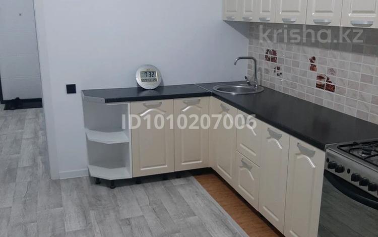 1-бөлмелі пәтер · 48 м² · 3/9 қабат, мкр. Алтын орда 21а, бағасы: 19.8 млн 〒 в Актобе — фото 2