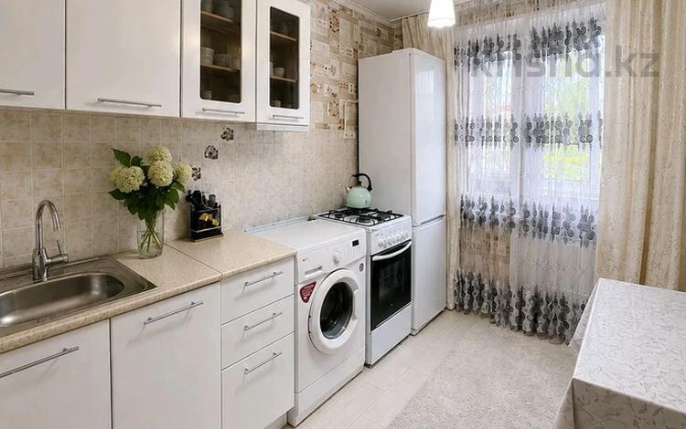 3-комнатная квартира · 72 м² · 1/9 этаж, 4 микрорайон 4А — Абулхаир хана -Сырым Датова 4 микрорайон за 25 000 ₸ в Уральске — фото 55