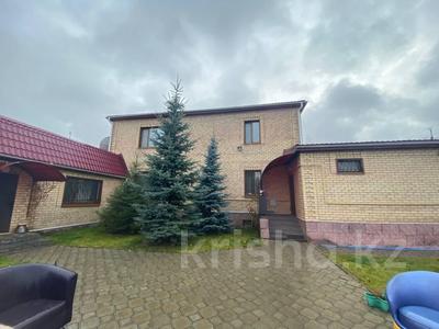 Отдельный дом · 7 комнат · 399.2 м² · 18 сот., Аубакирова 267 за 95 млн 〒 в Мичуринское