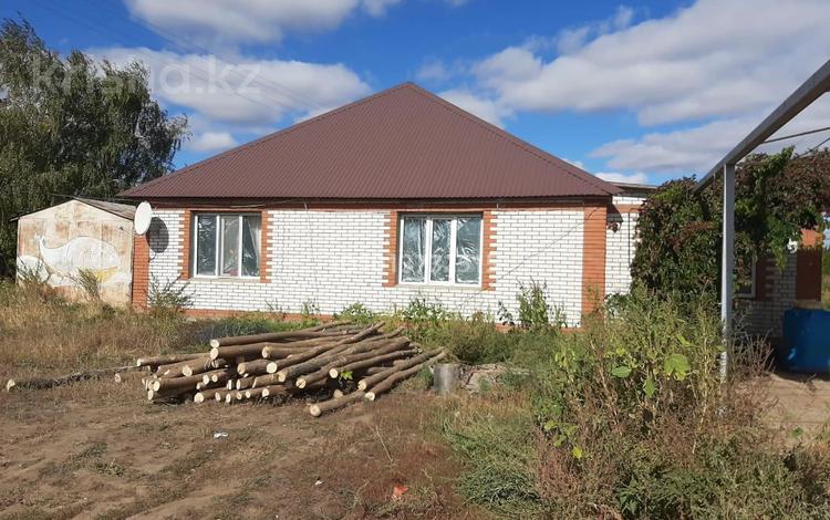Отдельный дом · 4 комнаты · 130 м² · 40 сот., Хуторок — Район трекино (Сокол) за 19 млн ₸ в Уральске — фото 2