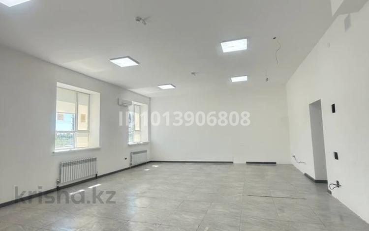 Еркін · 120 м², бағасы: 700 000 ₸ в Астане, Есильский р-н — фото 2