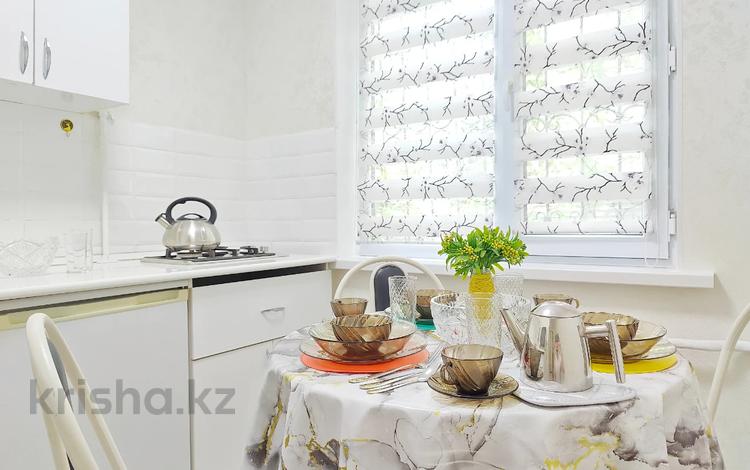 2-бөлмелі пәтер · 58 м² · 2/2 қабат, Абылай Хан 16, бағасы: 150 000 ₸ в Текели — фото 20