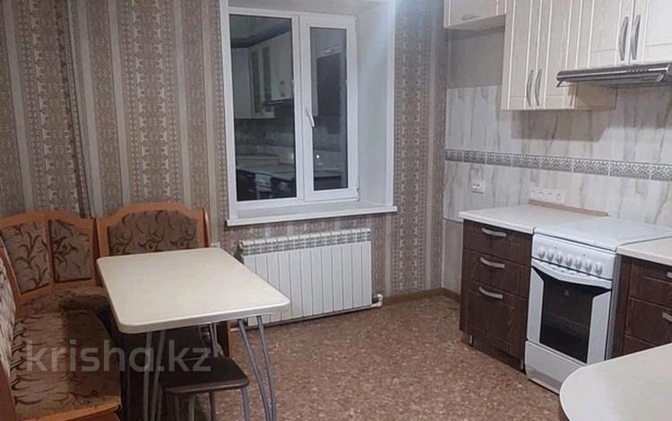2-бөлмелі пәтер · 44 м² · 5/9 қабат, Дулатова 208 — р-н Центрального рынка, бағасы: 14 млн ₸ в Семее — фото 2