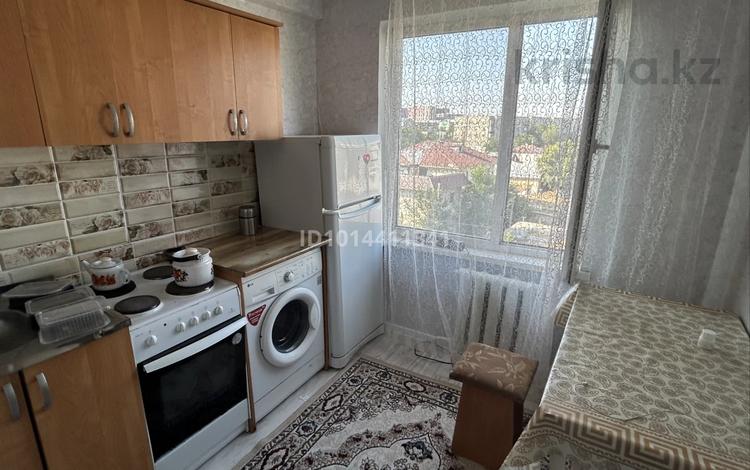 1-бөлмелі пәтер · 33 м² · 5/5 қабат, Ауэзова 25, бағасы: 12 млн ₸ в Семее — фото 2