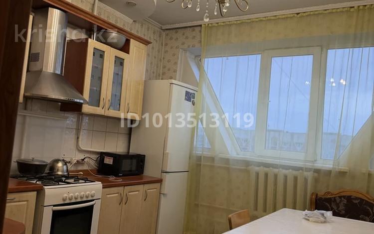 3-бөлмелі пәтер · 70 м² · 7/9 қабат, Ақсай-4 ш/а. 54, бағасы: 46.5 млн ₸ в Алматы, Ауэзовский р-н — фото 2