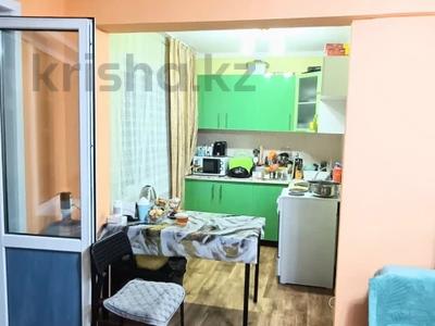 3-бөлмелі пәтер · 50 м² · 2/5 қабат, Кабанбай Батыра 130, бағасы: 20 млн ₸ в Усть-Каменогорске