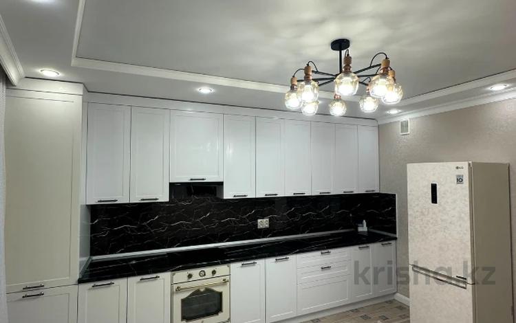 2-бөлмелі пәтер · 70 м² · 8/9 қабат, мкр. Алтын орда, бағасы: 32.9 млн ₸ в Актобе — фото 2