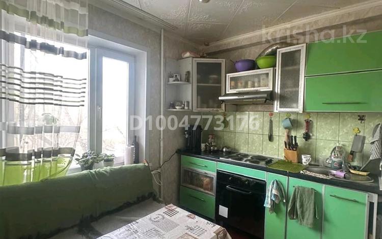 3-комнатная квартира · 64 м² · 4/5 этаж, Я.Геринга — Павлова-жд.больница за 17.5 млн ₸ в Павлодаре — фото 2