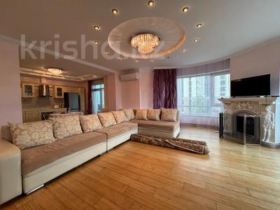 4-комнатная квартира · 165 м² · 4/18 этаж, Достык 97 — Достык - Снегина за 900 000 〒 в Алматы, Медеуский р-н