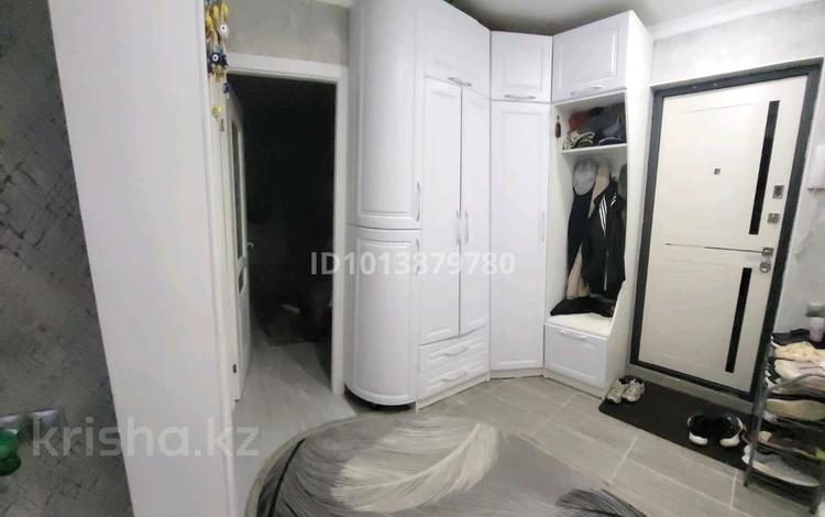 3-бөлмелі пәтер · 61 м² · 1/5 қабат, Мкр.3 34 — В районе конечной остановки Авангард, бағасы: 21 млн ₸ в Атырау, мкр Авангард-3 — фото 2