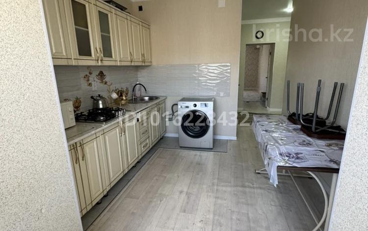2-комнатная квартира · 65 м² · 5/6 этаж, 38 мкрн 3 за 150 000 ₸ в Актау — фото 2