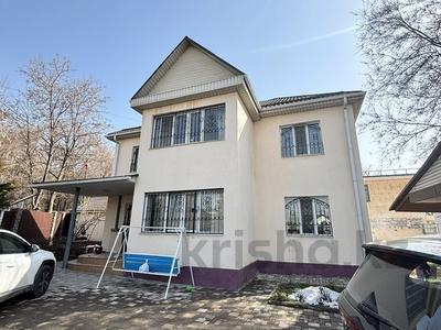 Отдельный дом · 6 комнат · 190 м² · 5.6 сот., мкр Таусамалы, Айтматова 107 за 120 млн 〒 в Алматы, Наурызбайский р-н