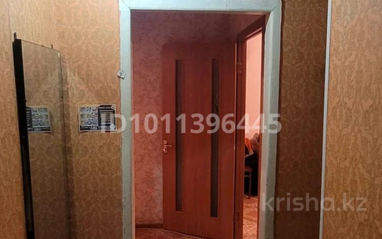 2-бөлмелі пәтер · 44 м² · 2/5 қабат, 6 мкр 70 — Смолл,Сибирь,Детский сад , Школа, бағасы: 7 млн ₸ в Степногорске — фото 2